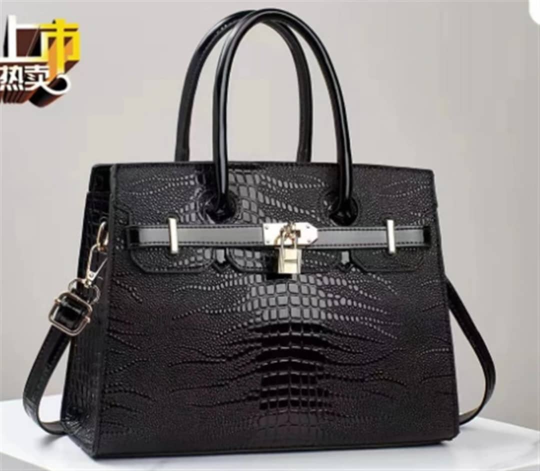 ⭐⭐⭐ Sac à main moyen, Pour femme !